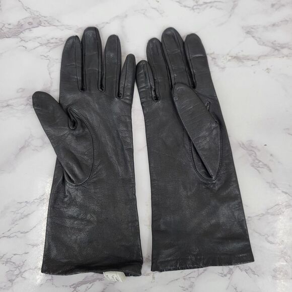 Aris Elegant Black Leather Driving Gloves with Silk Lining - Picture 7 of 12